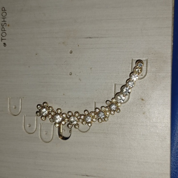 ❤️ Freedom Topshop Ear Cuff Earrings - Picture 6 of 6